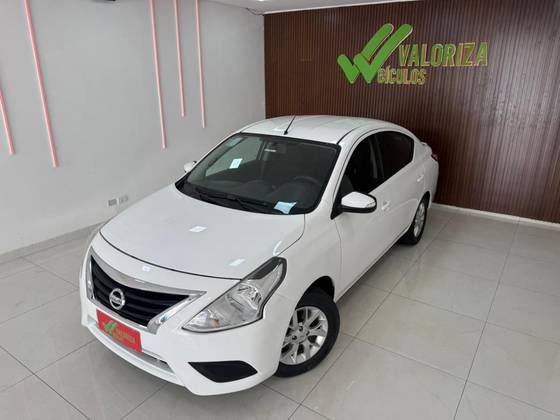 NISSAN VERSA 1.6 16V FLEXSTART SV 4P XTRONIC NISSAN VERSA 1.6 16V FLEXSTART SV 4P XTRONIC